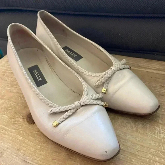 Bally Vintage Ivy Cream Point Toe Heels Shoes - Picture 4 of 12